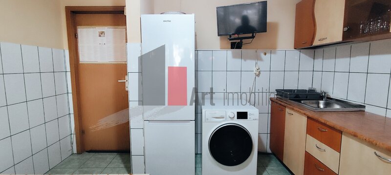 Unirii, Mircea Voda, centrala proprie, bloc nou, boxa.